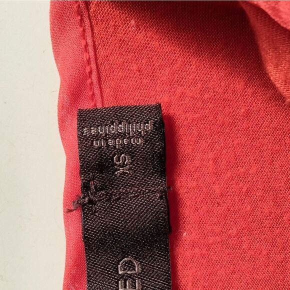 "Theā
Limited"āwoman'sĀ sleeveā
top - Picture 6 of 6